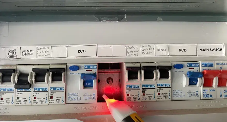 EICR Electrician Hopwood